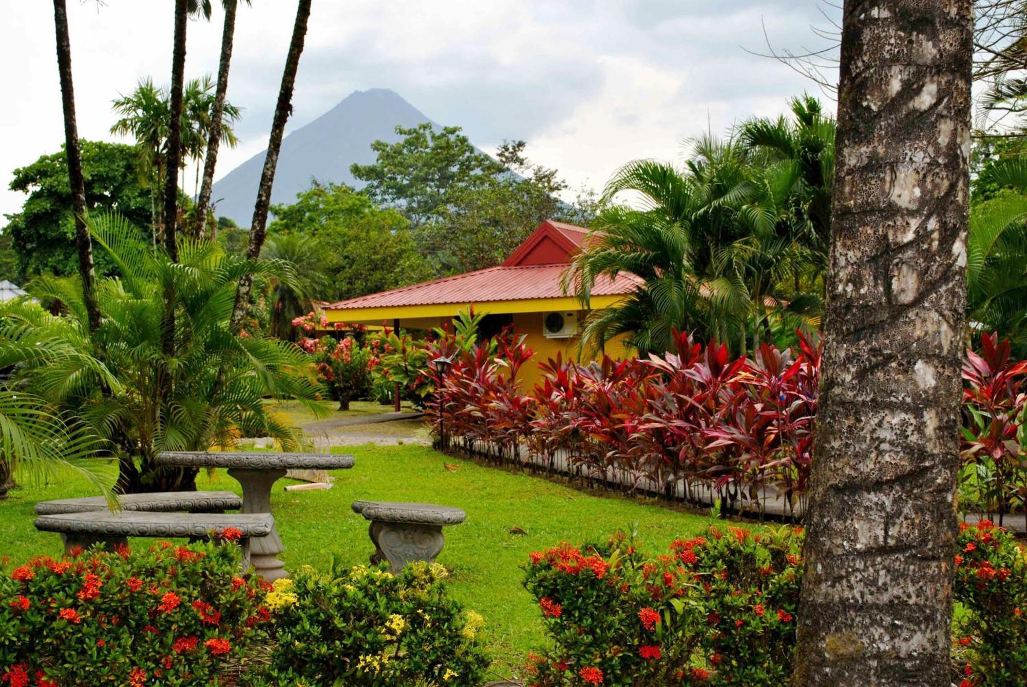 Hotel Arenal Country Inn La Fortuna Exterior photo