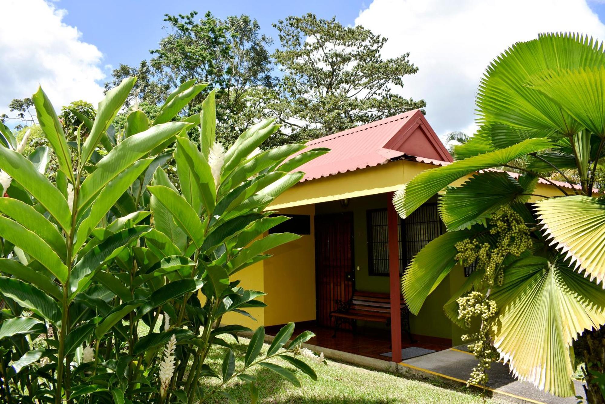 Hotel Arenal Country Inn La Fortuna Exterior photo