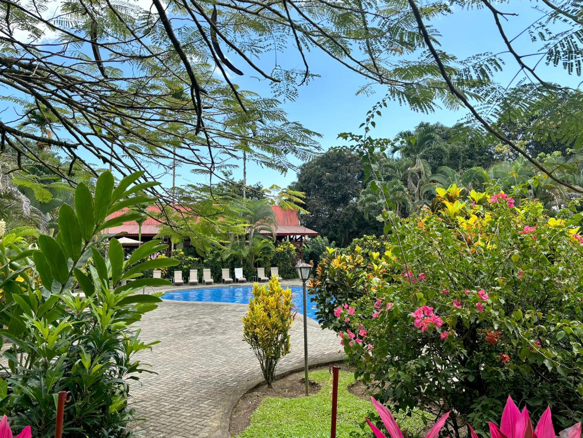 Hotel Arenal Country Inn La Fortuna Exterior photo