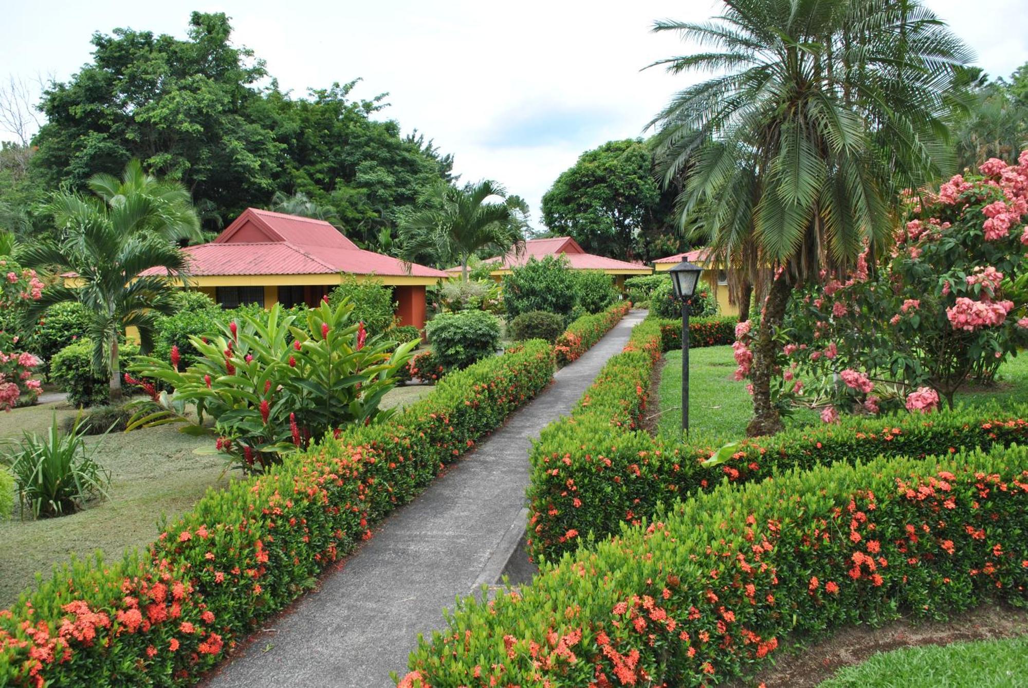 Hotel Arenal Country Inn La Fortuna Exterior photo